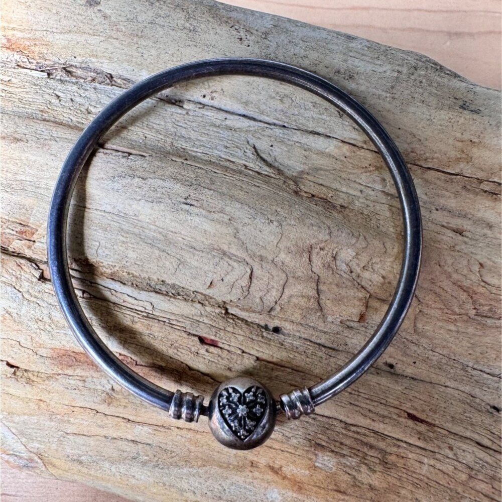 Pandora’s Sterling Silver Heart Floral Clasp Bangle Bracelet  7.5"